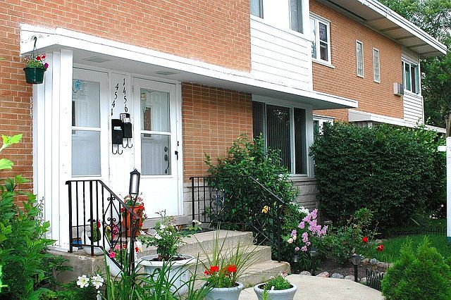 1st image of 1456 Willow Ave