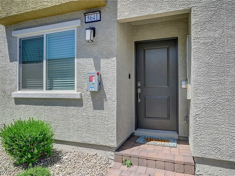 5641 Fathom Blue St — Photo 5