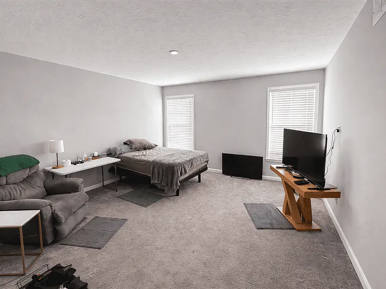 1290 Goldwell Dr — Photo 5