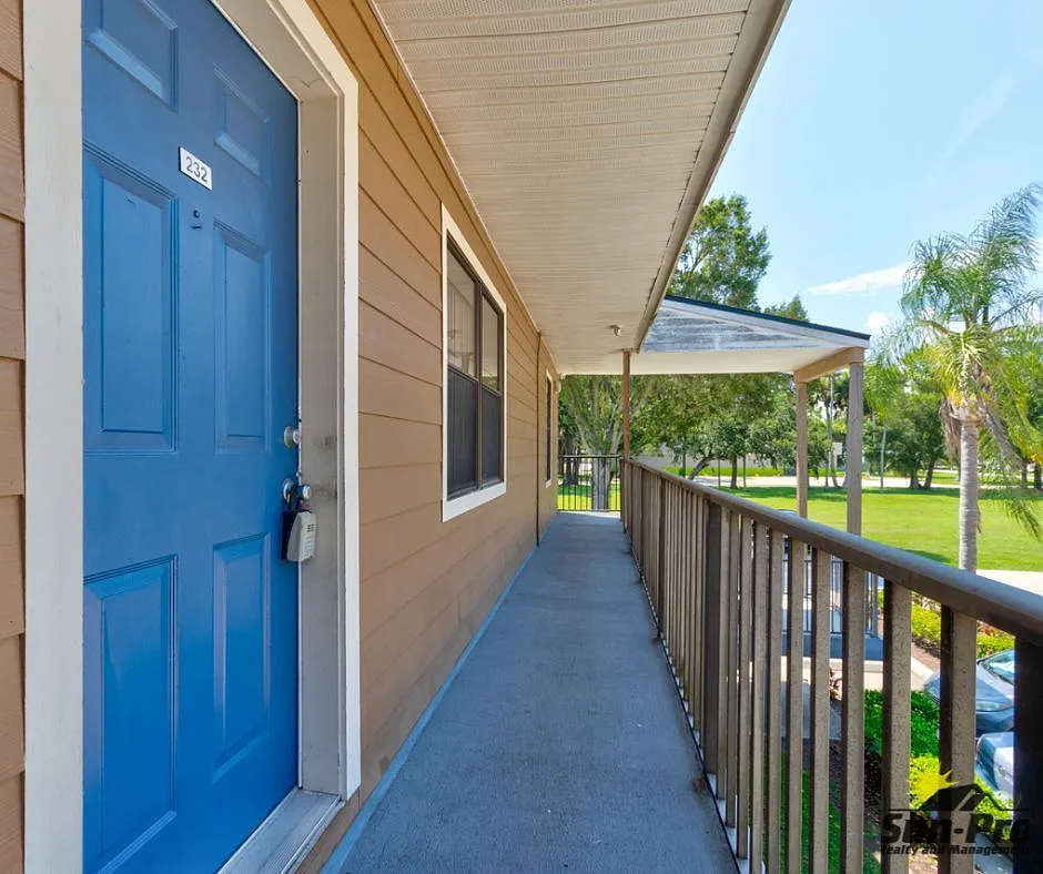 2 bed, 1.5 bath, $1,195 — Photo 3