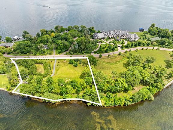 2nd image of 1365 Bracketts Point Rd