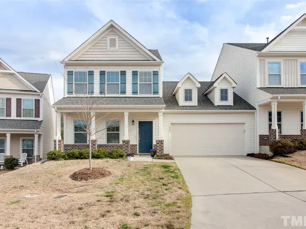 429 Excalibur Dr, Morrisville, NC 27560