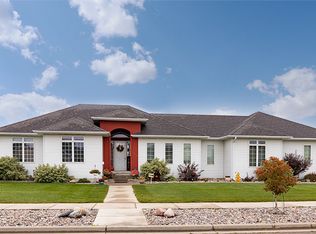 3412 15th St SW, Minot, ND 58701