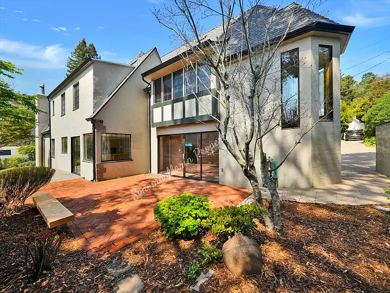 81 Elm Ave — Photo 3
