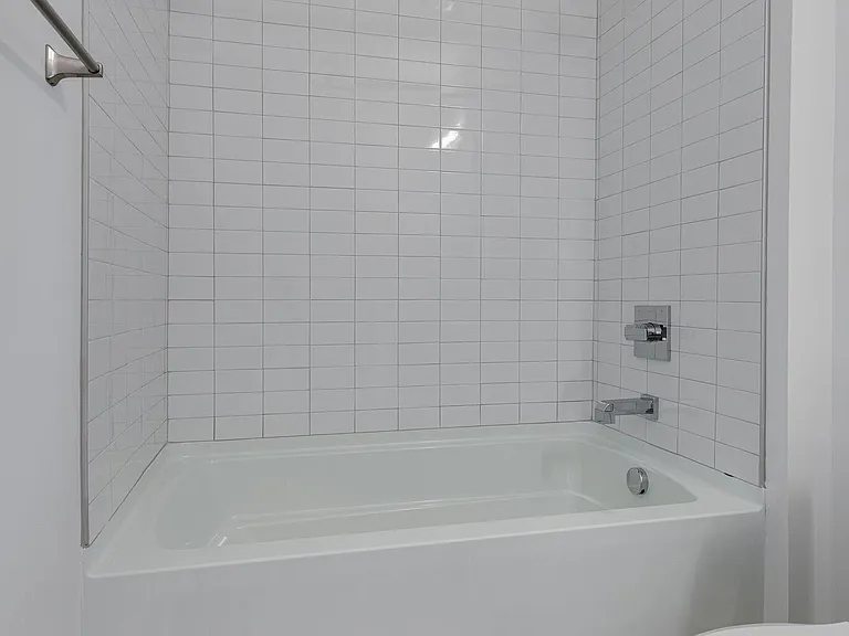 542 Southgate Ave #216 — Photo 38