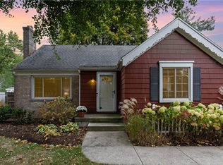 932 S Grosvenor Rd, Rochester, NY 14618