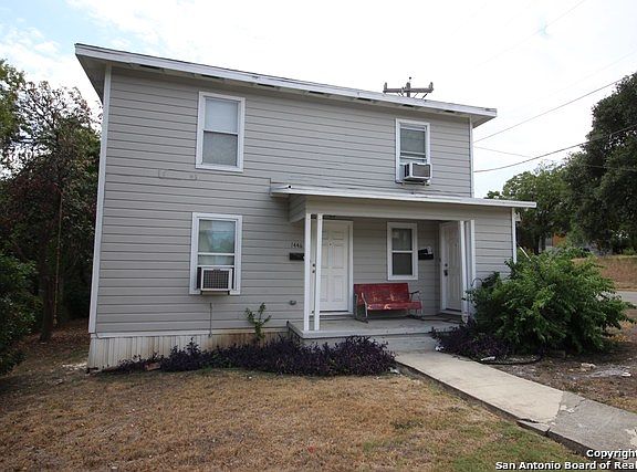 2nd image of 1448 W Summit Ave