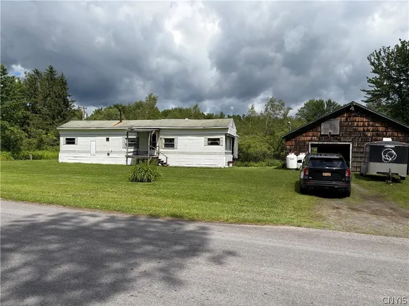 9962 Capron Rd, Lee Center, NY 13363