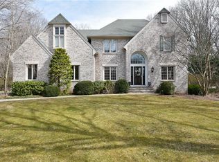 2 Howland Farm Rd, East Greenwich, RI 02818