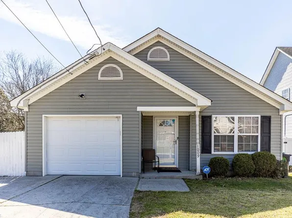 1009 Carrington Ave, Virginia Beach, VA 23464