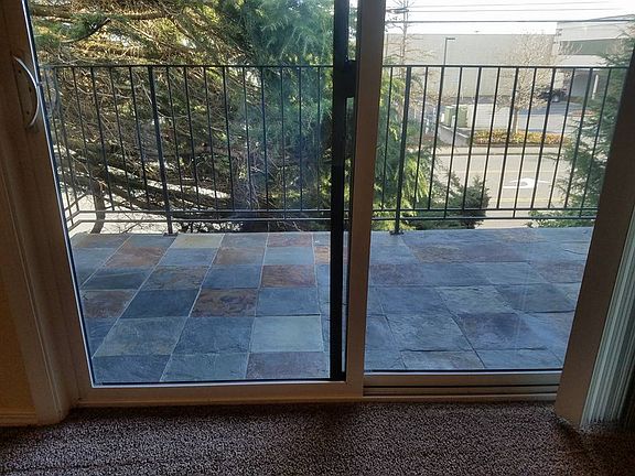 4th image of 270 SE Barrington Dr APT A202