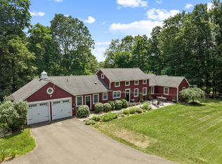 7 Joan Dr, Newtown, CT 06470