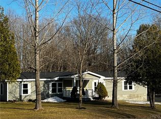 6714 Glass Factory Rd, Marcy, NY 13403