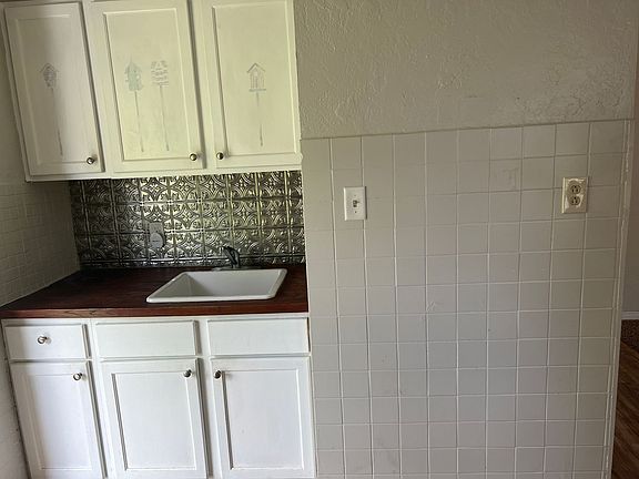 4th image of 625 73rd Ave APT 3