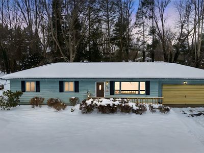 943 N Lake St, Madison, OH, 44057