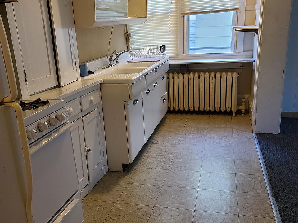 1st image of 503 W Green St #10848031