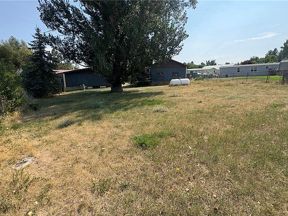 3rd image of 1694 Bozeman Ct