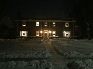 67 Lewiston Rd, Grosse Pointe Farms, MI 48236