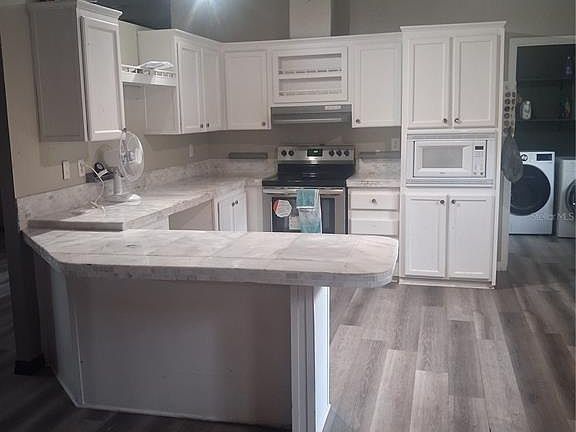4th image of 8500 NW 10TH TERRACE