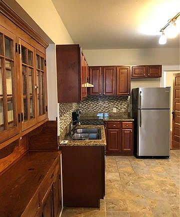 4th image of 2838 Ponce De Leon St
