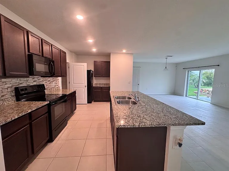 8086 Pelican Reed Cir — Photo 7