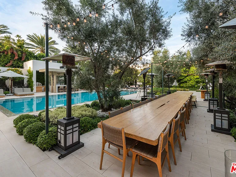 616 N Beverly Dr — Photo 16