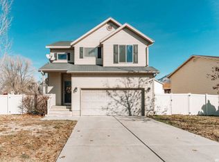 388 W Meadowbrook Dr, Ogden, UT 84404