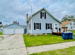 106 W Broadway St, Argos, IN 46501