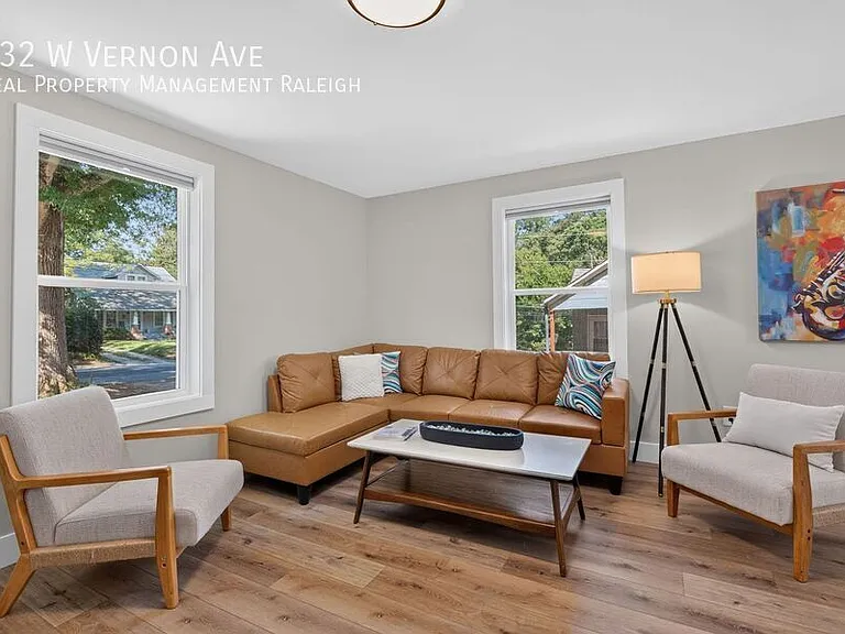 132 W Vernon Ave — Photo 7