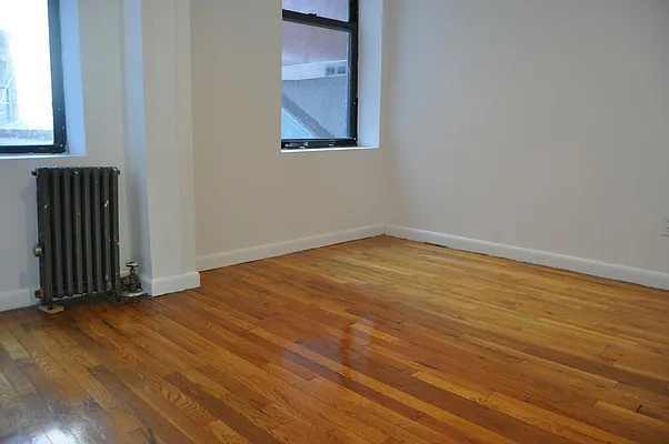 Rented by Sky Management | media 16