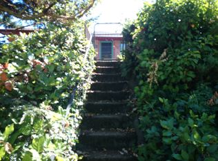 6922 35th Ave SW, Seattle, WA 98126