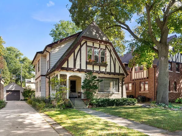 2108 North 81st STREET #2110, Wauwatosa, WI 53213