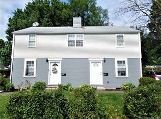 422 High Ridge Dr, Bridgeport, CT 06606