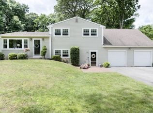 15 Meadowview Rd, Wilbraham, MA 01095