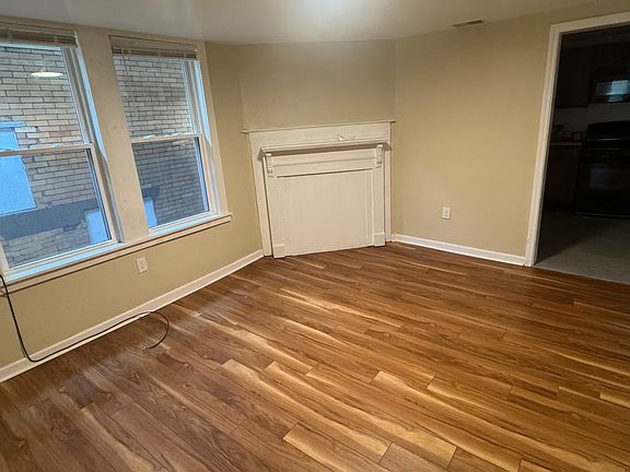 3rd image of 419 N Craig St APT 2