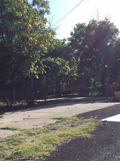 2nd image of 1205 SE 9th St