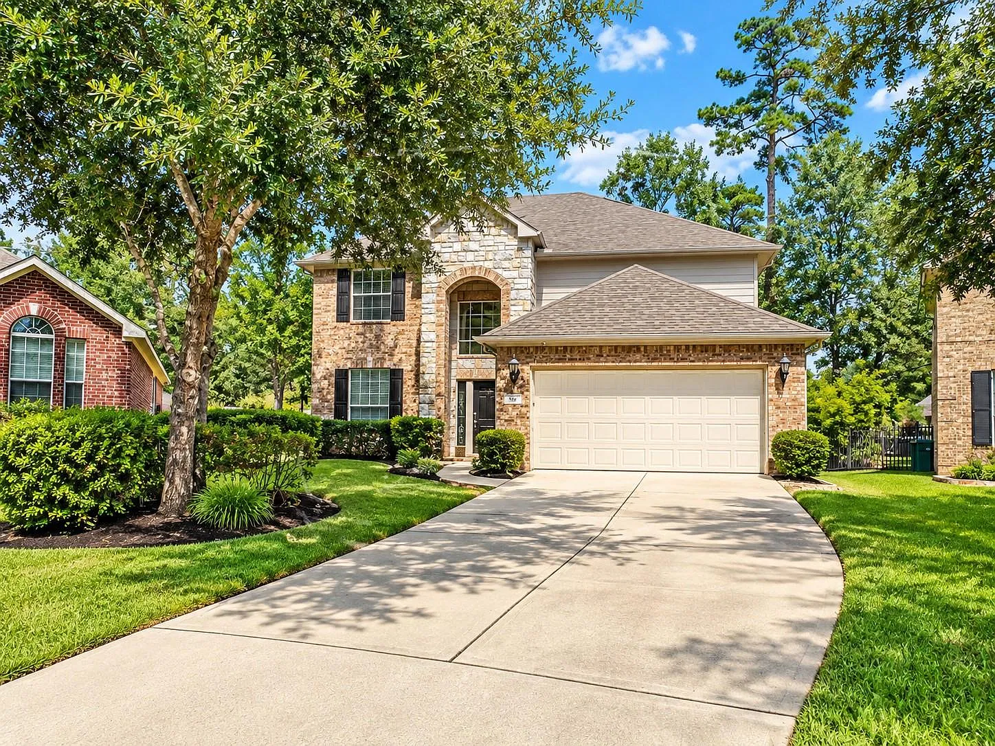 4 bed, 2.5 bath, 2459 sqft, $3,000 — Photo 2