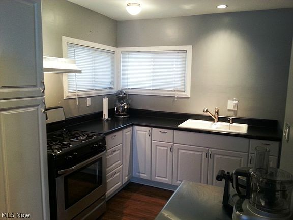 5th image of 1511 Denison Ave NW