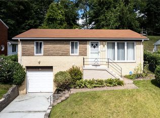 910 Rita Dr, Pittsburgh, PA 15221