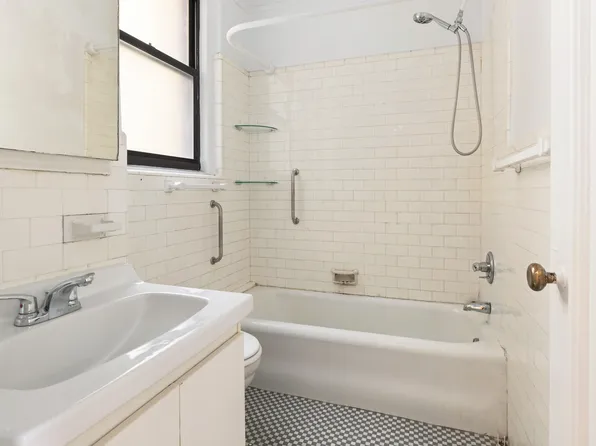118 West 79th Street 9B image 13 of 14
