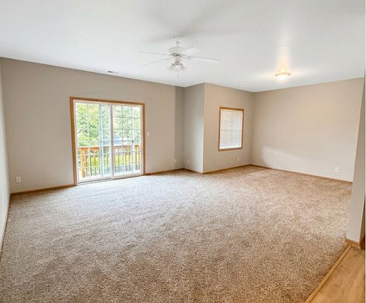 4th image of 555 Strack St #202
