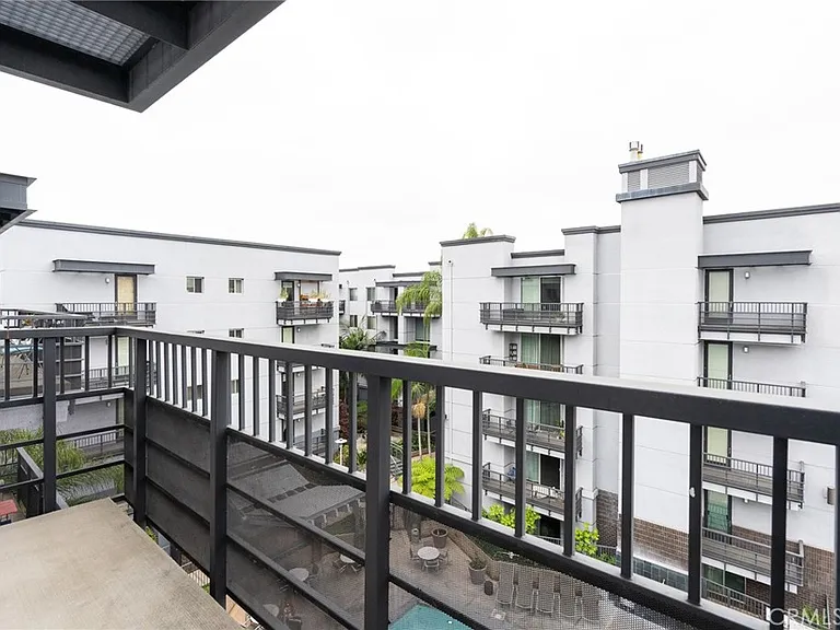 629 Traction Ave #635 — Photo 33