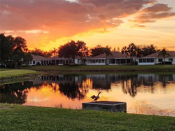 1214 Fairway Greens Dr, Sun City Center, FL 33573