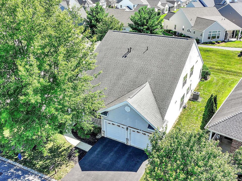 1st image of 1546 Emerson Dr