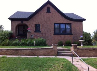 121 N Cheyenne Ave, Geary, OK 73040