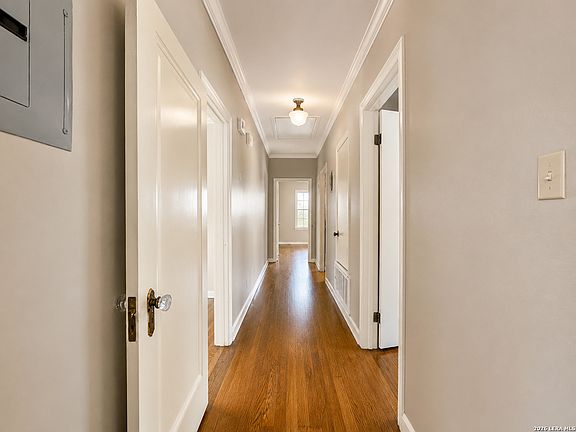2nd image of 438 Avant Ave