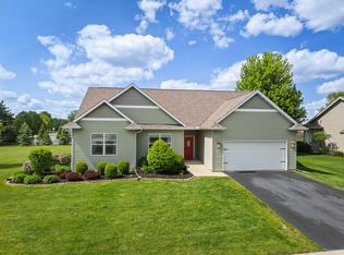 8420 Blue River Rd, Rockford, IL 61107