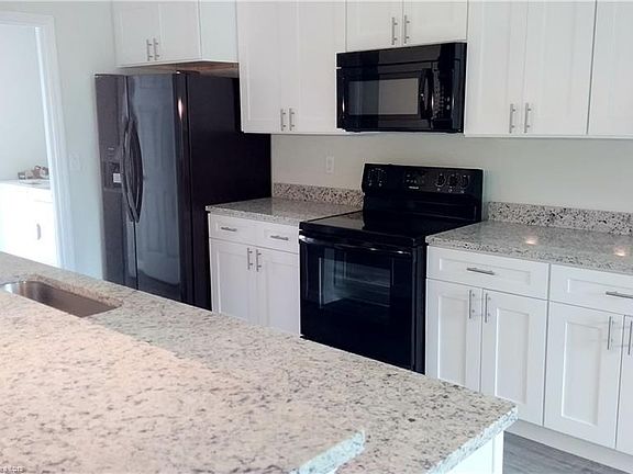 3rd image of 8203 Cozumel Ln