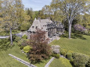 11 Mayfair Ln, Greenwich, CT 06831