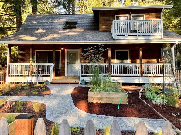 10617 Riviera Dr, Anderson Island, WA 98303